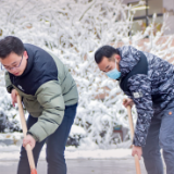 长沙市麓山滨江实验学校：不一定站在光里 但你一定也是英雄