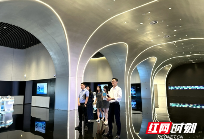 新区赴沪开展产业链招商与市场开拓 助力智能装备和工程机械产业高质量发展