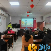 诚兴社区开展交通安全警示观影暨普法宣传活动