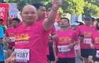 视频丨“粉色海洋”席卷长沙 2026湘江半程马拉松赛开跑