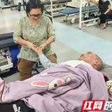 重养一遍父母:独生女把病房当“育儿室”的1000天