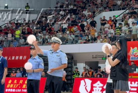 视频丨湘BA决赛中场致敬“幕后” MVP不止在场上 今夜掌声 请平分给他们