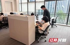 从13岁架设服务器到千万营收：一群大学生正在重新定义“打游戏”