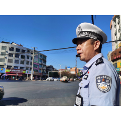 益阳桃江：国庆长假首日 交警强化巡逻管控护群众安宁