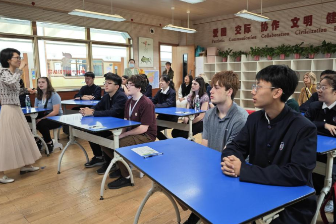 American students, teachers engage in Chinese poetry-learning in China