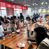 新“晃”人：一根网线打开民族文化新思路