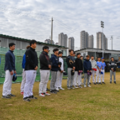 特写|旺旺黑皮,挥出湖南职业棒球“第一棒”