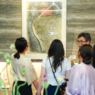 “器·觉知”何唯娜艺术展在长沙展出