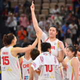 中国女篮三连胜强势晋级亚洲杯四强 宫鲁鸣点将谈磨合
