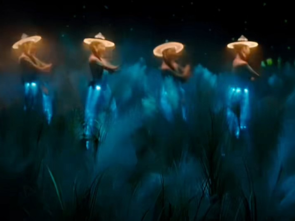 昼观《洞庭幻境》夜读《今上岳阳楼》 来岳阳开启文化新体验