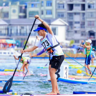 天子湖成桨板运动乐土 全国500健儿劈波竞渡展风采