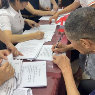汝城县民政局联合中国人寿精准服务打通特困老人护理保险理赔“最后一公里”