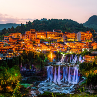 别等下一个假期！错峰游芙蓉镇刚刚好