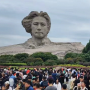 艺评丨从铅火到光电，《长沙每一天》为七十年报魂立传