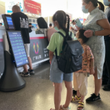 湖南18个高铁站到发总人数破2000万，超2019年同期