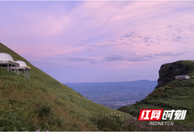 湘村·名宿丨住上凉7度的八面山，和云一起过神仙日子