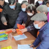 各地活动多彩气氛浓 欢欢喜喜闹元宵