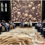 张迎春会见马拉维代表团