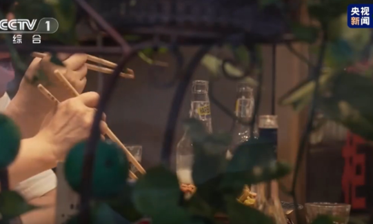 青海6名“一把手”党校宿舍狂饮7瓶白酒，致1人死亡！