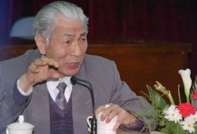 郑梦熊同志逝世