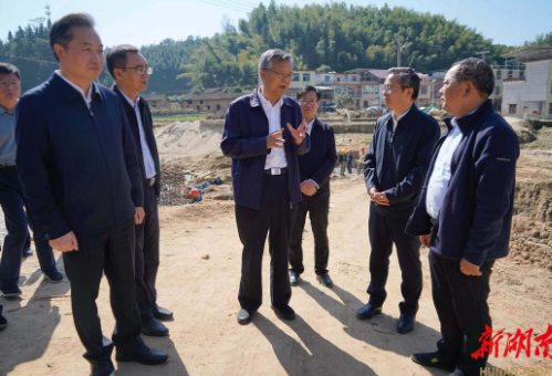 李殿勋参加省人大代表小组活动：统筹推进灾后恢复重建和乡村全面振兴 努力推动县域经济高质量发展