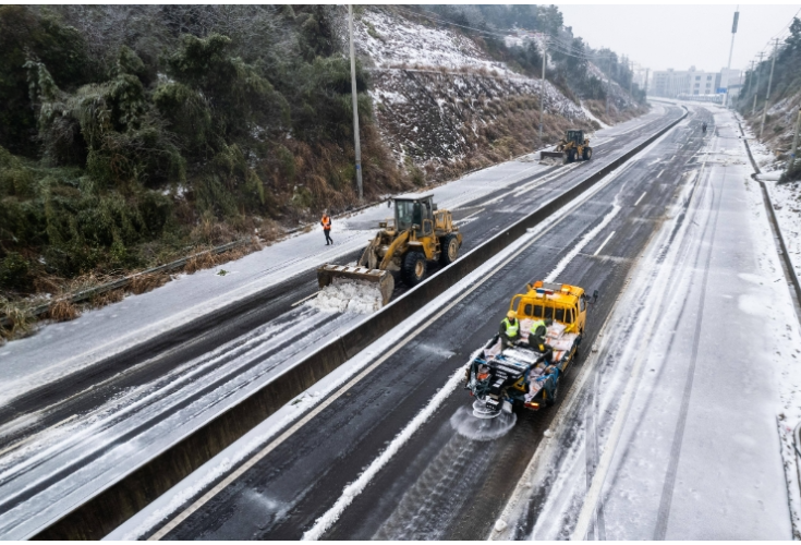 硬核破冰 花式除雪 湖南各地除冰铲雪各显神通