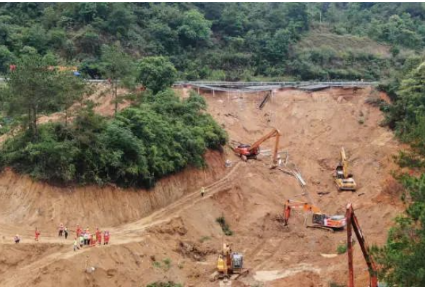 “我跪下去才有人停车！”