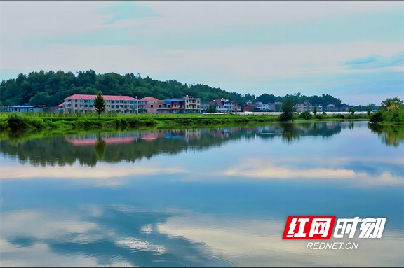 祁东县以创建美丽河湖行动为抓手，多措并举，实现白河“改头换面”。.marked.jpg