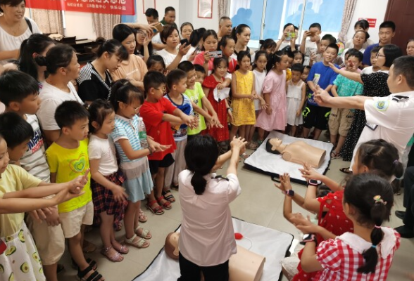 @中小学生 长沙120喊你们免费来学急救!