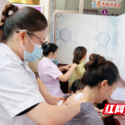 入伏首日 张家界永定妇幼趁“热”打“贴”