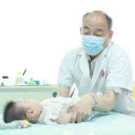 益智增高 提升免疫力 夏季小儿推拿正当时！