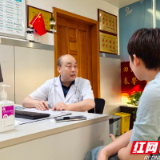 劳动节别样浪漫， “劳模”夫妻齐坚守医院“一线”