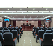 新晃法院开展庭审开放日活动——以案释法助力企业纾困解难