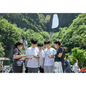 “法”在身边安心游——张家界法院旅游速裁法庭“五一”护“游”纪实
