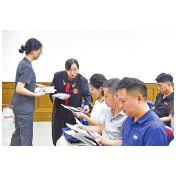 湖南娄底中院：庭审观摩活动突出针对性