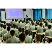 检银携手进军营 守护最可爱的人