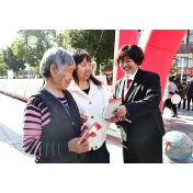 岳阳市云溪区：法院干警化身“消费顾问”，把“法律课堂”搬进商业广场