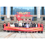 长沙:学雷锋,办实事!“天法小新”在行动!