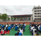 鼎城区司法局：与法同行 护航成长