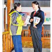 张家界永定区：走进莓茶企业普法