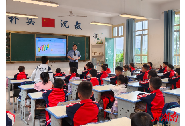 法治种子播校园，岳塘检察护成长
