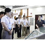紧盯节点敲警钟 旁听庭审筑防线——云溪法院公众开放日企业专场