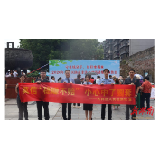 古城墙下“摆摊”送安全：大祥检察端午反诈宣传“接地气”