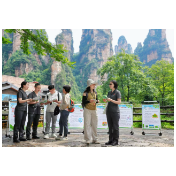 普法入景区 法治润游人