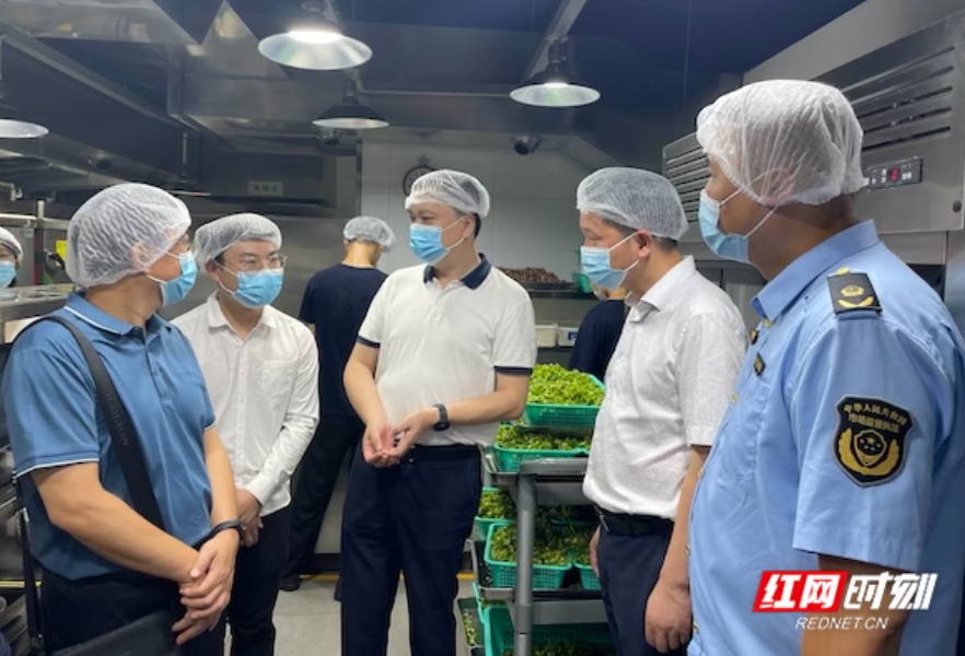 抓紧抓牢食品安全 省市场监管局调研长沙餐饮食品安全管理工作