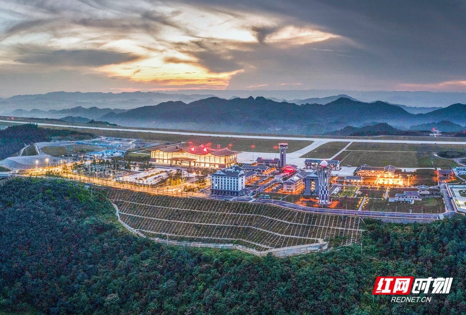 31ebff4e377d40ff8a762dc71a13b44d.jpg 31ebff4e377d40ff8a762dc71a13b44d.jpg