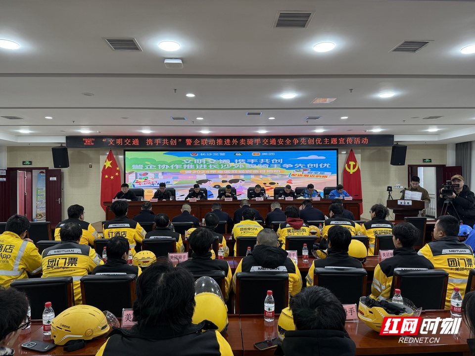 ad1b9de7115a40fb89fca37295b16c22.jpg