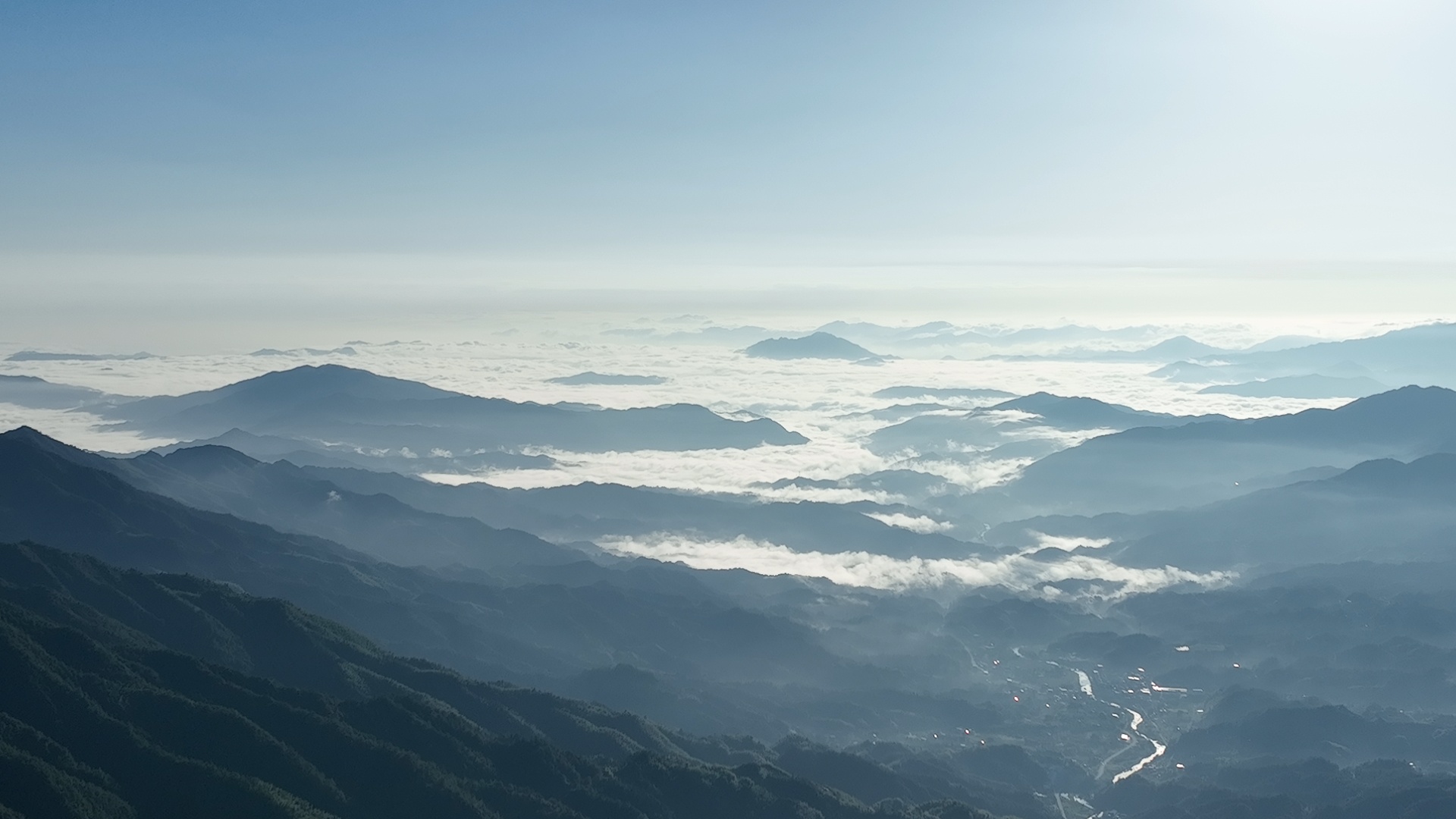 郴州：看日出与云海相遇美景