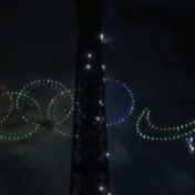 巴黎上演奥运烟花表演