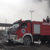 以色列空袭也门荷台达已过40多小时 大火仍在燃烧